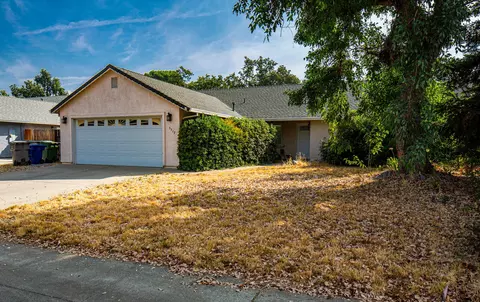 5517 Mill Pond Ln, Redding, CA 96001 photo 3