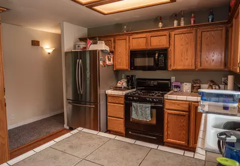 5517 Mill Pond Ln, Redding, CA 96001 photo 11