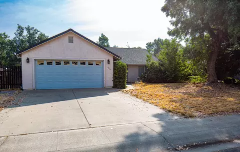 5517 Mill Pond Ln, Redding, CA 96001 photo 2
