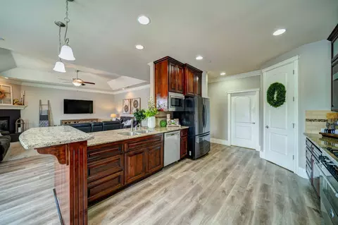 4055 Palm Springs Dr, Redding, CA 96002 photo 26