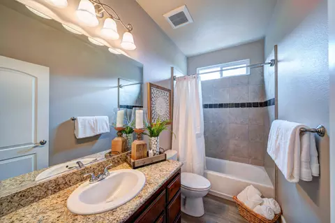 4055 Palm Springs Dr, Redding, CA 96002 photo 16