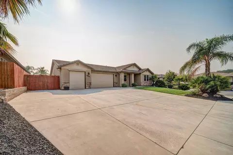 4055 Palm Springs Dr, Redding, CA 96002 photo 3