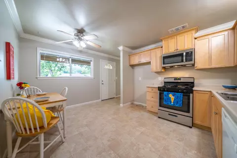 1723 Del Mar Ave, Redding, CA 96003 photo 13