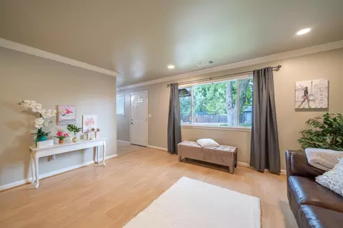 1723 Del Mar Ave, Redding, CA 96003 photo 8
