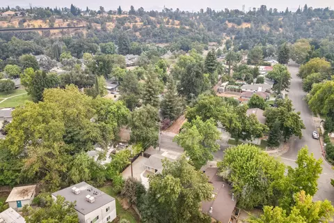 1723 Del Mar Ave, Redding, CA 96003 photo 37