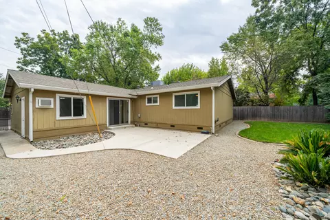 1723 Del Mar Ave, Redding, CA 96003 photo 32