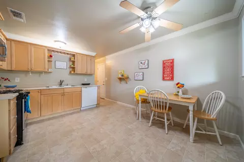 1723 Del Mar Ave, Redding, CA 96003 photo 10