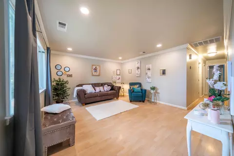 1723 Del Mar Ave, Redding, CA 96003 photo 5