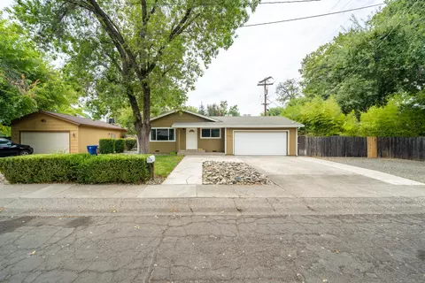 1723 Del Mar Ave, Redding, CA 96003 photo 2