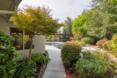 19232 Sellins View Ct, Redding, CA 96003 photo 60