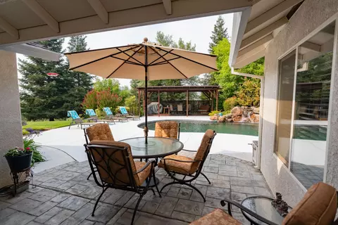 19232 Sellins View Ct, Redding, CA 96003 photo 41
