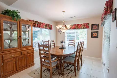 19232 Sellins View Ct, Redding, CA 96003 photo 17