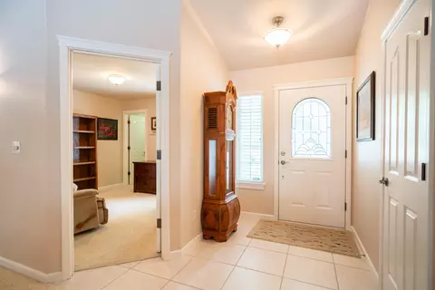 19232 Sellins View Ct, Redding, CA 96003 photo 6