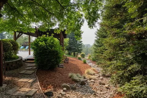 19232 Sellins View Ct, Redding, CA 96003 photo 55