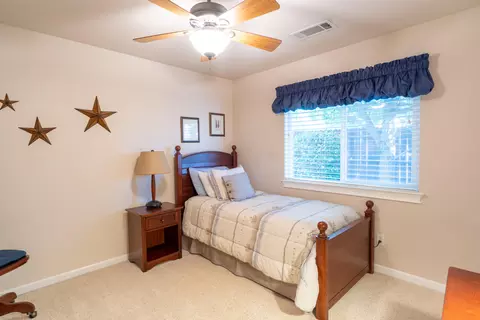 19232 Sellins View Ct, Redding, CA 96003 photo 23