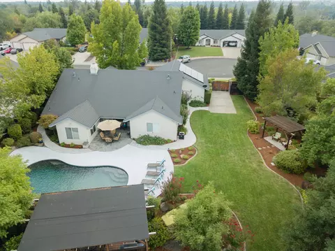 19232 Sellins View Ct, Redding, CA 96003 photo 68