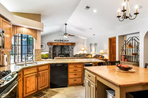 735 Sunriver Ln, Redding, CA 96001 photo 15