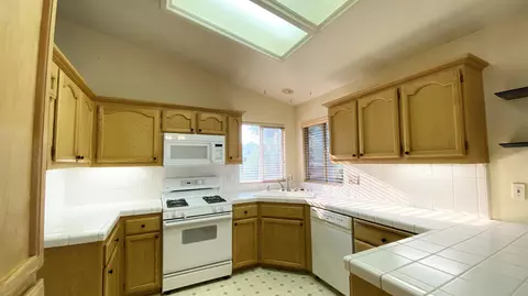 4951 Tralee Ln, Redding, CA 96001 photo 12