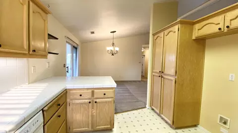 4951 Tralee Ln, Redding, CA 96001 photo 13