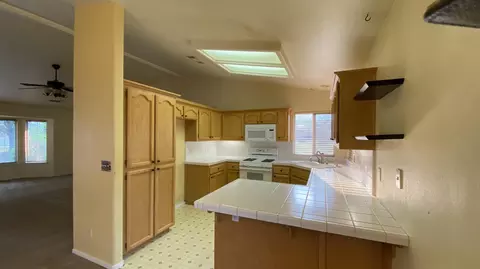 4951 Tralee Ln, Redding, CA 96001 photo 15