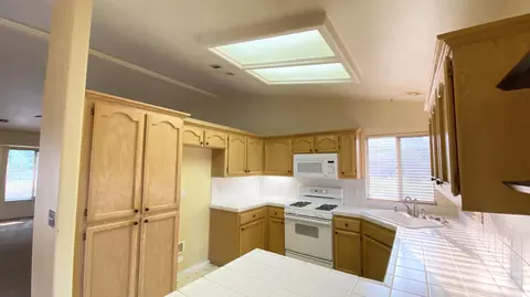 4951 Tralee Ln, Redding, CA 96001 photo 14