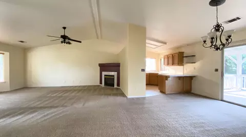 4951 Tralee Ln, Redding, CA 96001 photo 5