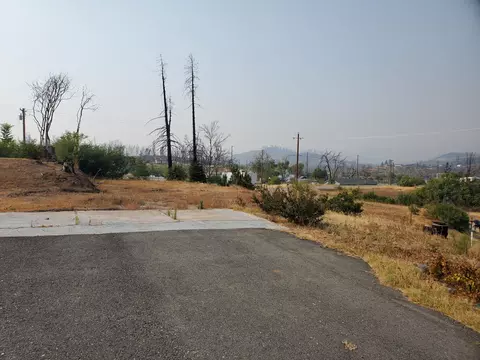 11587 Center St, Redding, CA 96001 photo 3