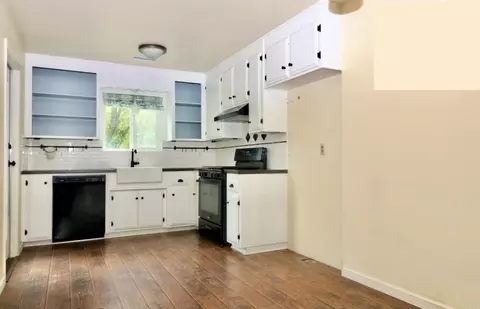2133 Martian Way, Redding, CA 96002 photo 5