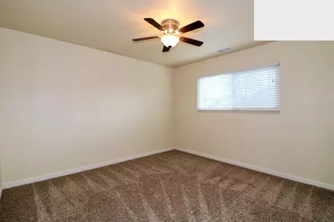 2133 Martian Way, Redding, CA 96002 photo 12