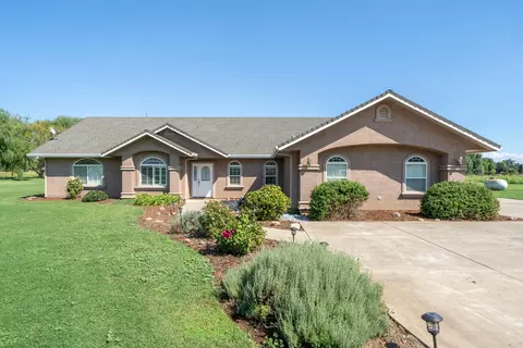 7145 Milky Way, Redding, CA 96002 photo 1