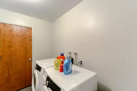 2085 Quartz Way, Redding, CA 96001 photo 17