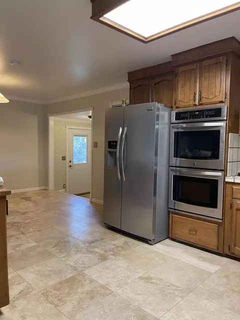 1646 El Dorado Way, Redding, CA 96002 photo 11