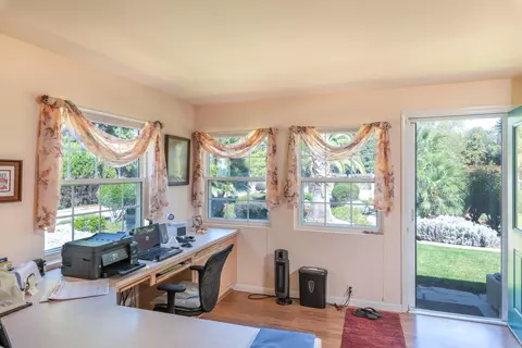 20653 Matamoros St, Redding, CA 96002 photo 8