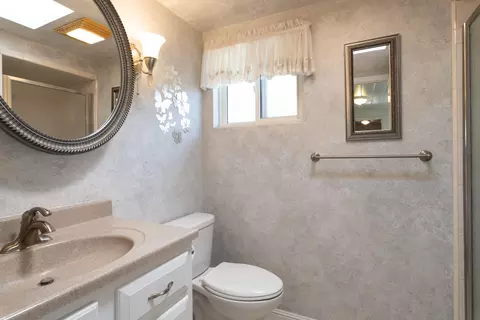 20653 Matamoros St, Redding, CA 96002 photo 12