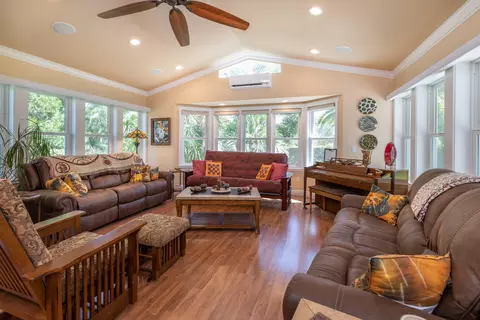 20653 Matamoros St, Redding, CA 96002 photo 6