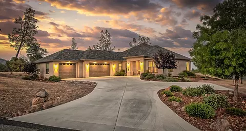 15160 Diggins Way, Redding, CA 96001 photo 1
