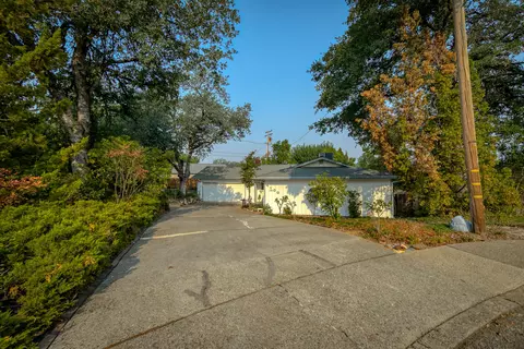 4100 Oro Ct, Redding, CA 96001 photo 39