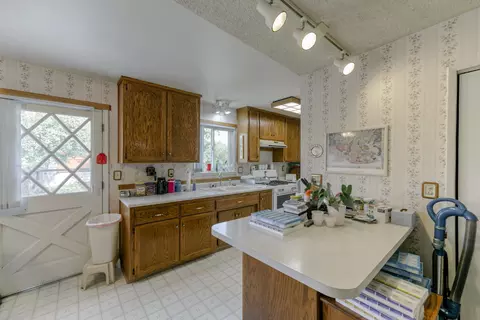4100 Oro Ct, Redding, CA 96001 photo 19
