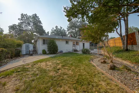 4100 Oro Ct, Redding, CA 96001 photo 1