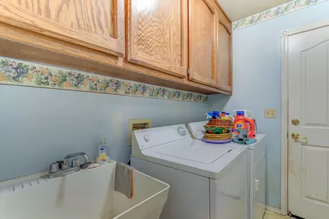 2700 Howard Dr, Redding, CA 96001 photo 10