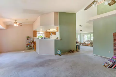 2700 Howard Dr, Redding, CA 96001 photo 8
