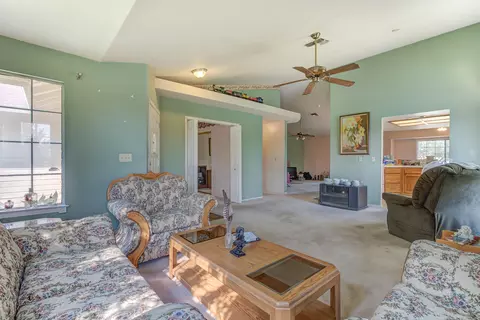 2700 Howard Dr, Redding, CA 96001 photo 4