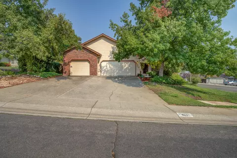 2700 Howard Dr, Redding, CA 96001 photo 1