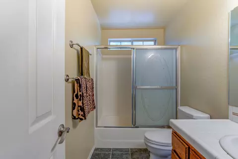 2700 Howard Dr, Redding, CA 96001 photo 12