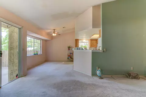 2700 Howard Dr, Redding, CA 96001 photo 9