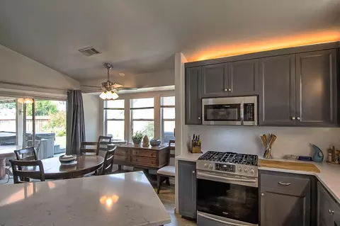 2998 Howard Dr, Redding, CA 96001 photo 18