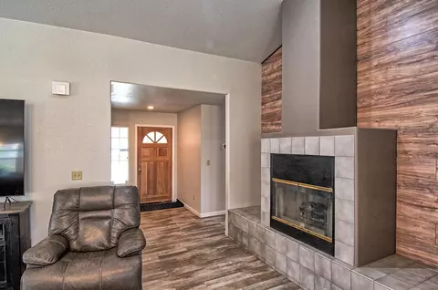 2998 Howard Dr, Redding, CA 96001 photo 8