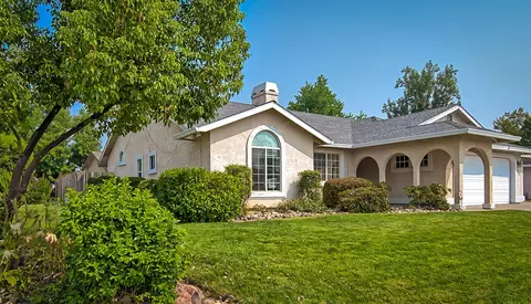 2998 Howard Dr, Redding, CA 96001 photo 4