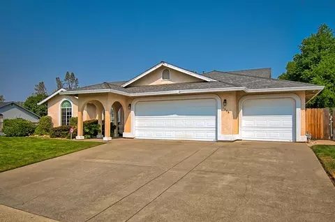 2998 Howard Dr, Redding, CA 96001 photo 3