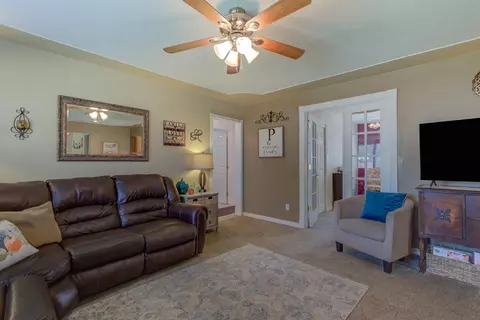 1321 Rose Ln, Redding, CA 96003 photo 3